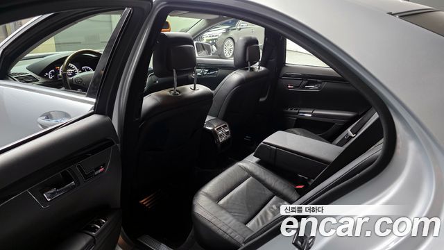 Mercedes-Benz S-Class 2012 — photo 11