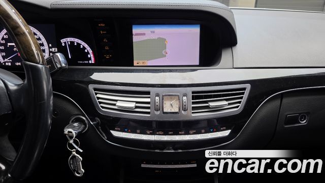 Mercedes-Benz S-Class 2012 — photo 17