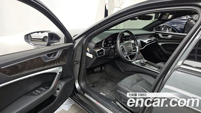 Audi A6 2022 — photo 10