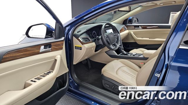 Hyundai Sonata 2016 — photo 11