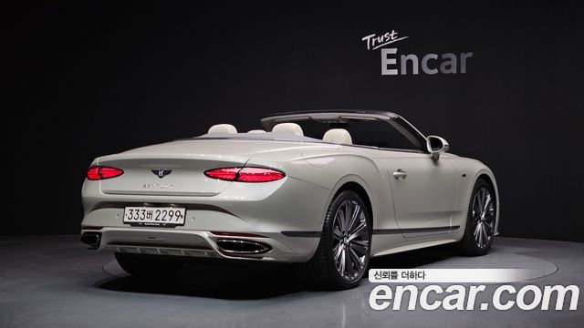 Bentley Continental 2025 — photo 2