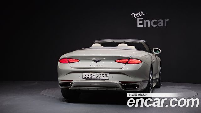 Bentley Continental 2025 — photo 4