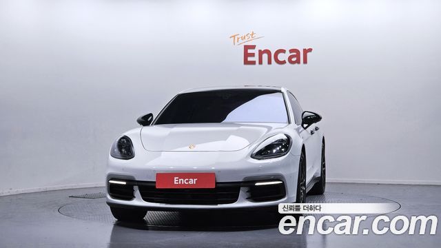 Porsche Panamera 2018 — photo 3