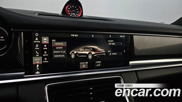 Porsche Panamera 2018 — photo 15