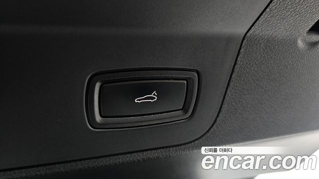 Porsche Panamera 2018 — photo 16