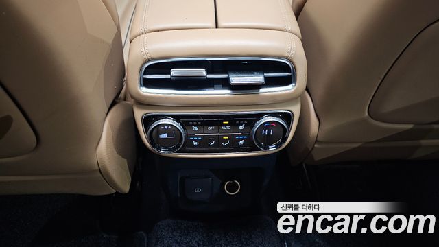 Genesis GV80 2021 — photo 18