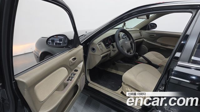 Hyundai Sonata 2004 — photo 11