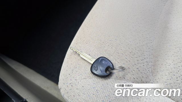 Hyundai Sonata 2004 — photo 20