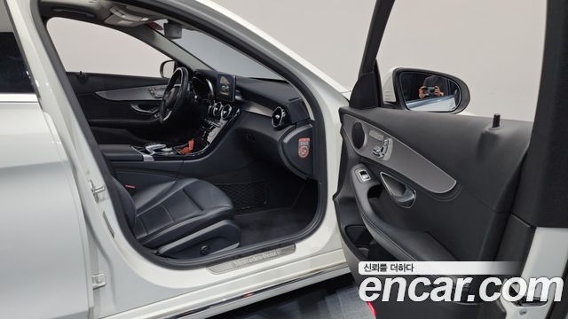 Mercedes-Benz C-Class 2016 — photo 11