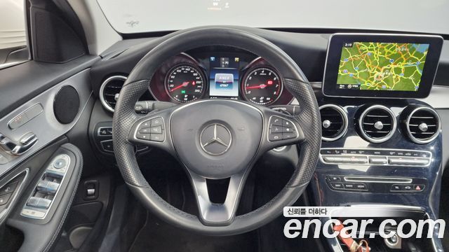 Mercedes-Benz C-Class 2016 — photo 13