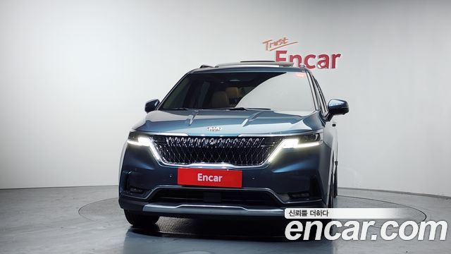 Kia Canival 2021 — photo 3