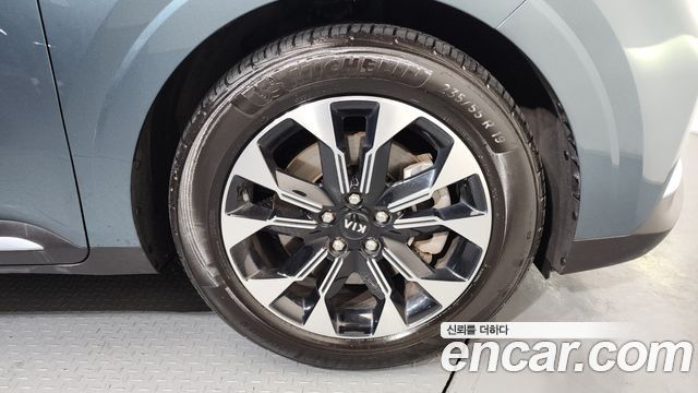 Kia Canival 2021 — photo 5