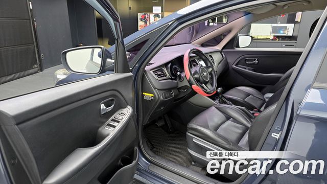 Kia Carens 2014 — photo 11