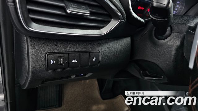 Hyundai Santafe 2021 — photo 17