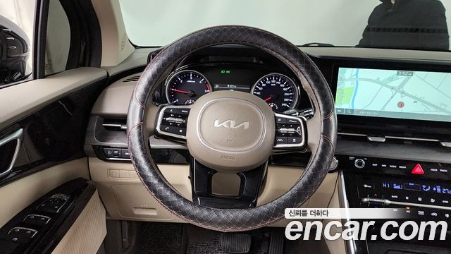 Kia Canival 2023 — photo 13