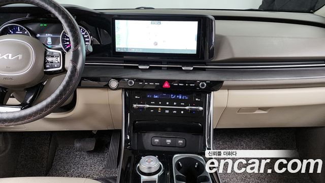 Kia Canival 2023 — photo 14