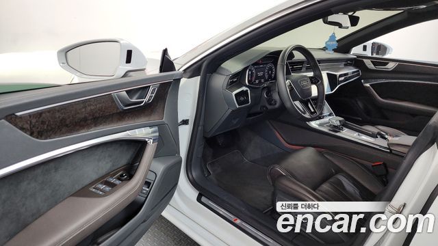 Audi A7 2020 — photo 10
