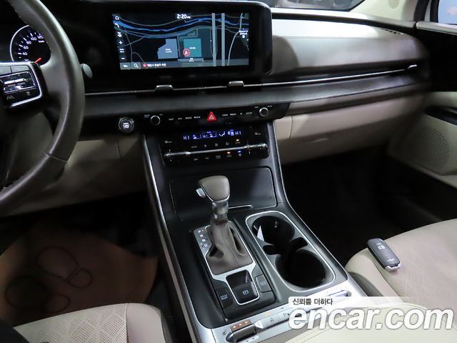 Kia Canival 2023 — photo 13
