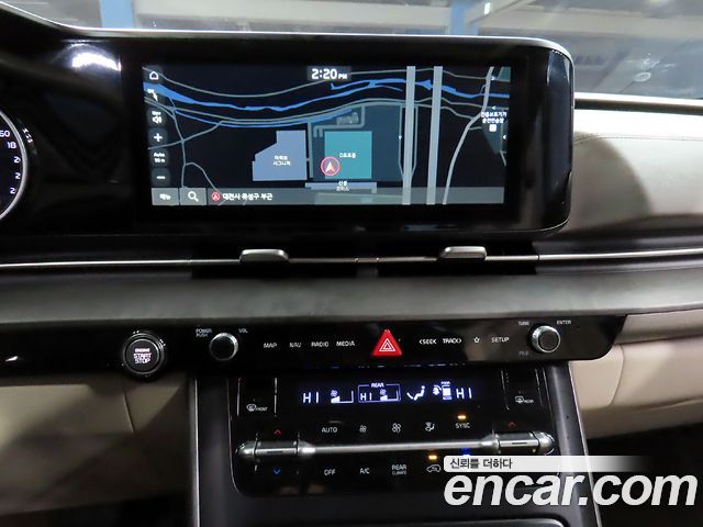 Kia Canival 2023 — photo 14