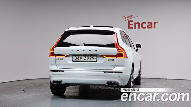 Volvo XC60 2019 — photo 4