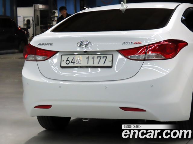 Hyundai AVANTE 2011 — photo 3