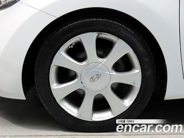 Hyundai AVANTE 2011 — photo 6