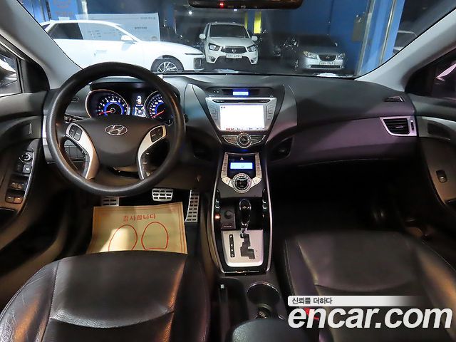 Hyundai AVANTE 2011 — photo 11