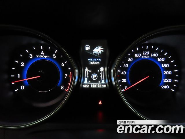 Hyundai AVANTE 2011 — photo 14