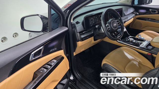 Kia Canival 2021 — photo 12