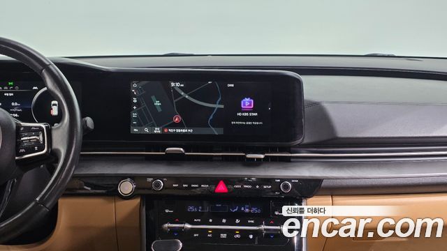 Kia Canival 2021 — photo 16