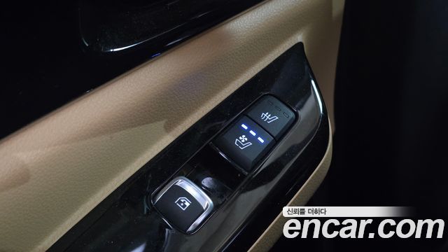 Kia Canival 2021 — photo 18