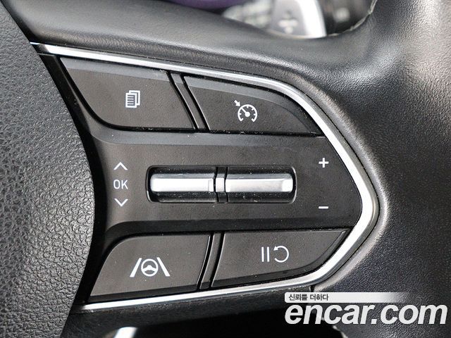 Hyundai Santafe 2021 — photo 12