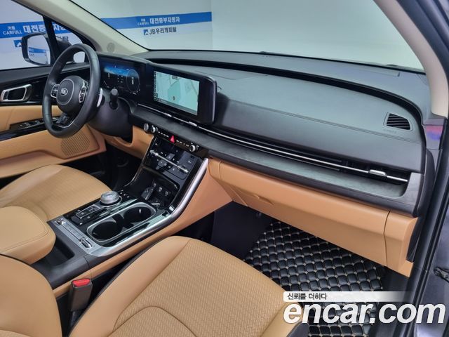 Kia Canival 2021 — photo 11