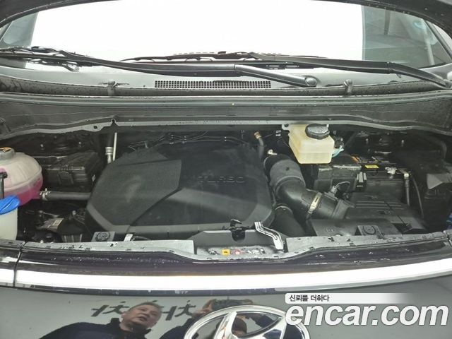 Hyundai Staria 2022 — photo 5