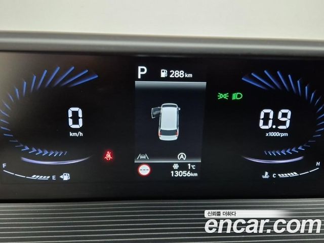 Hyundai Staria 2022 — photo 6