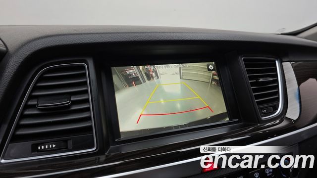 Genesis G80 2018 — photo 15