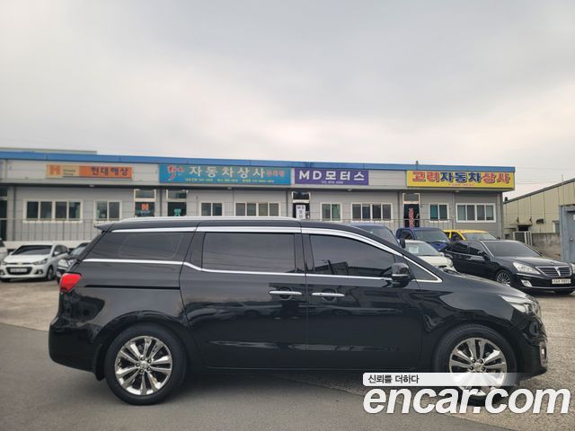 Kia Canival 2016 — photo 4