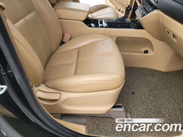 Kia Canival 2016 — photo 14