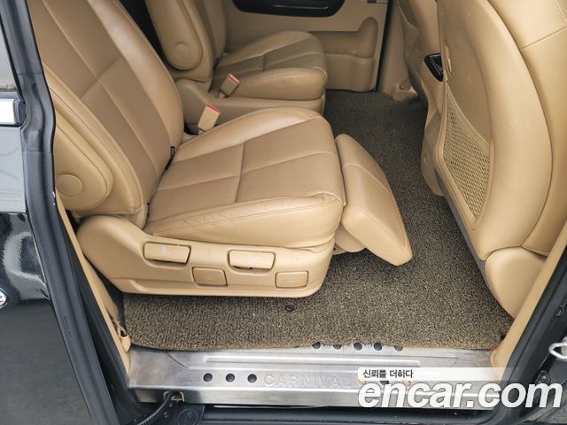 Kia Canival 2016 — photo 15