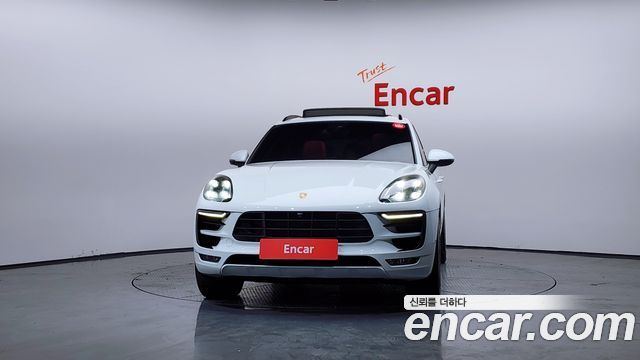 Porsche Macan 2018 — photo 3