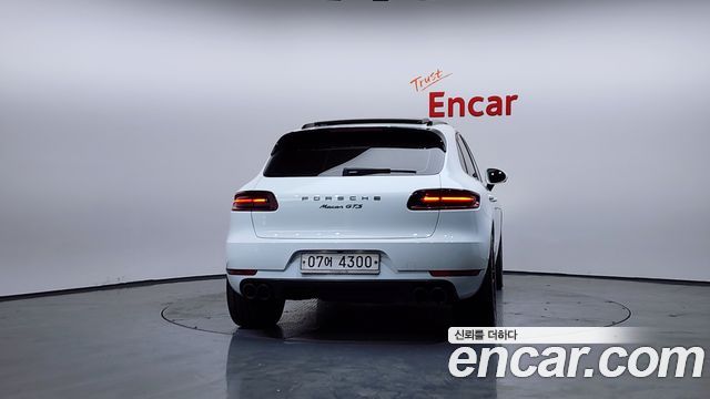 Porsche Macan 2018 — photo 4