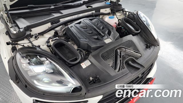 Porsche Macan 2018 — photo 6