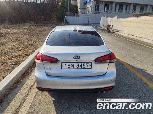 Kia K3 2017 — photo 6