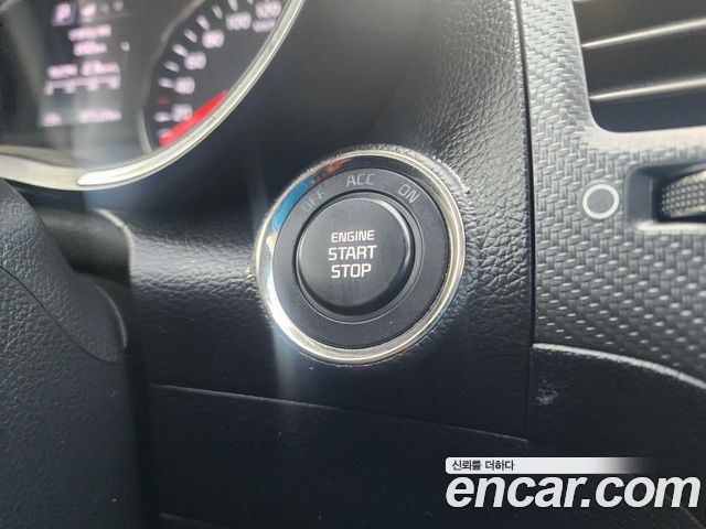 Kia K3 2017 — photo 15