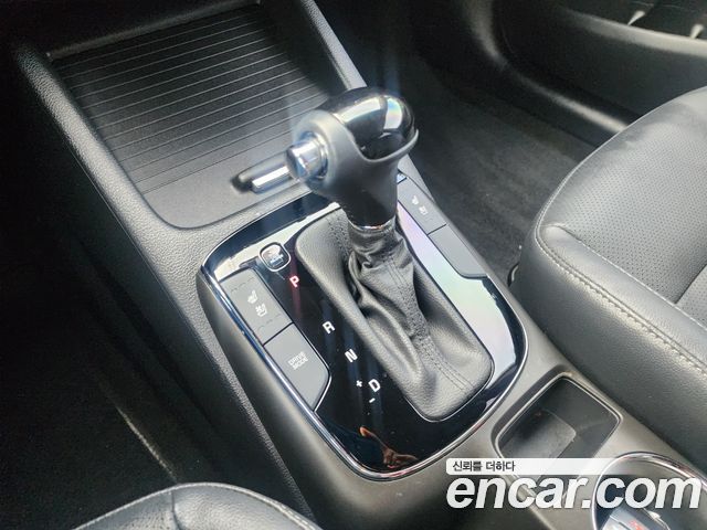 Kia K3 2017 — photo 16