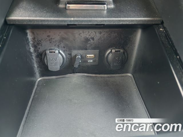 Kia K3 2017 — photo 19