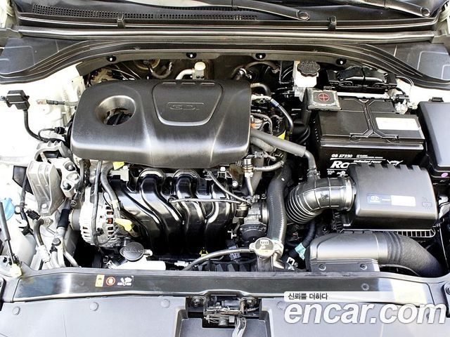 Hyundai AVANTE 2018 — photo 19