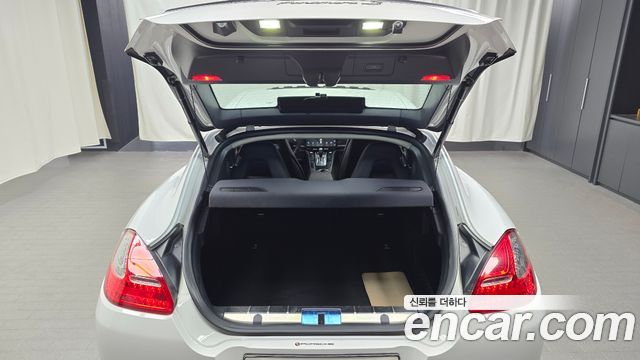 Porsche Panamera 2011 — photo 20