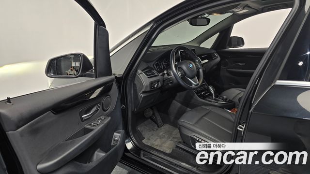BMW 2-Series 2021 — photo 10