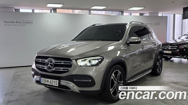 Mercedes-Benz GLE-Class 2022 — photo 1